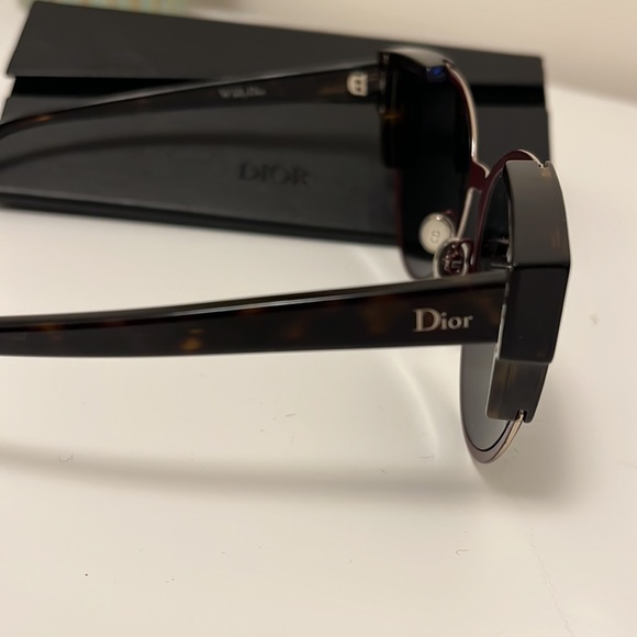 Authentic Dior Cat eye Sunglasses! - Picture 6 of 8
